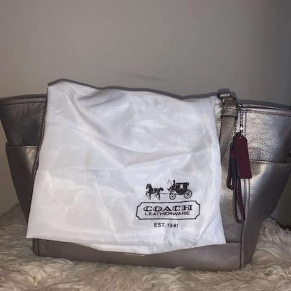 Coach Purse - Picture 3 of 4